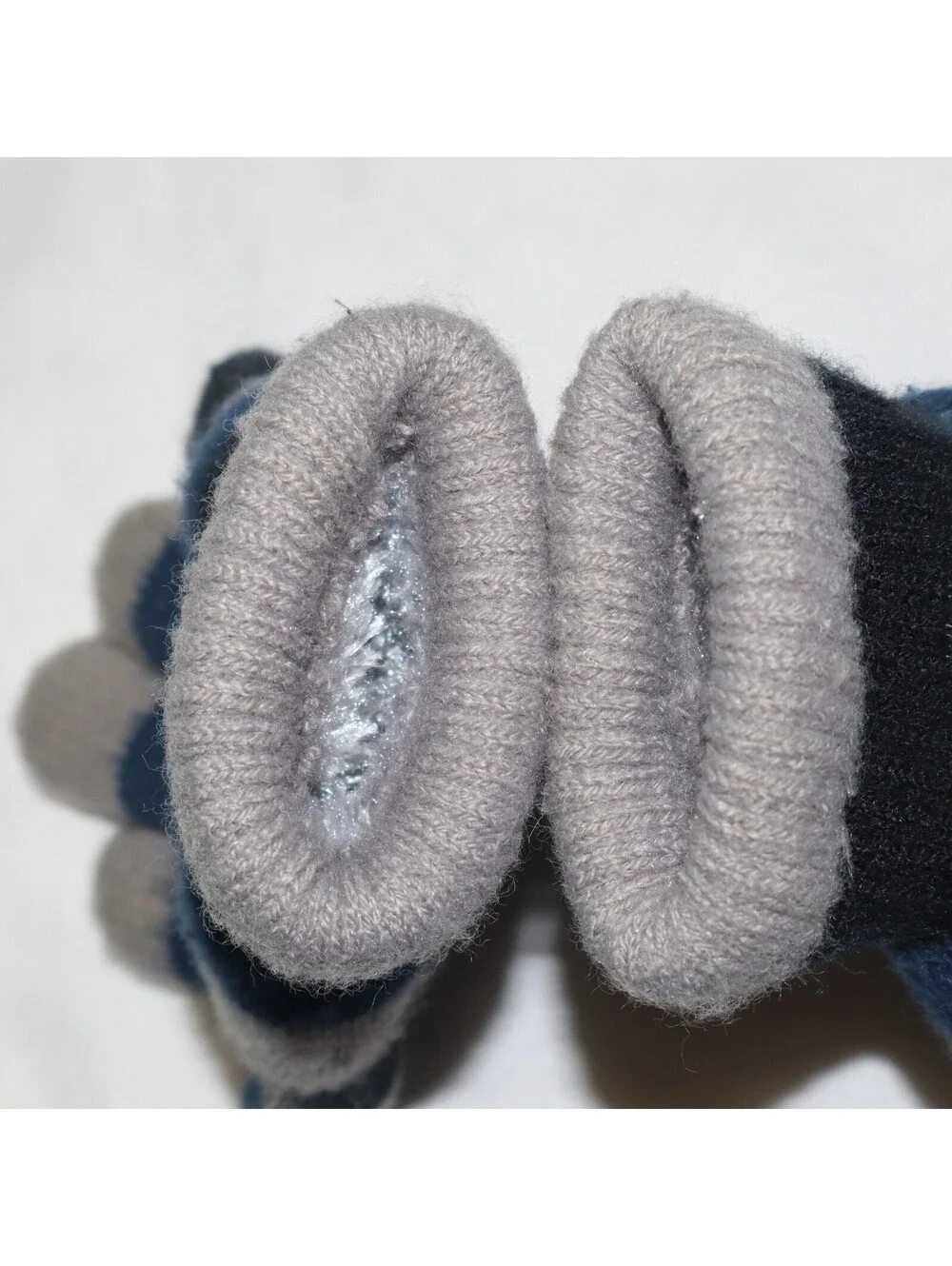 Boys Striped Knit Gloves Size Small Gray Blue Black